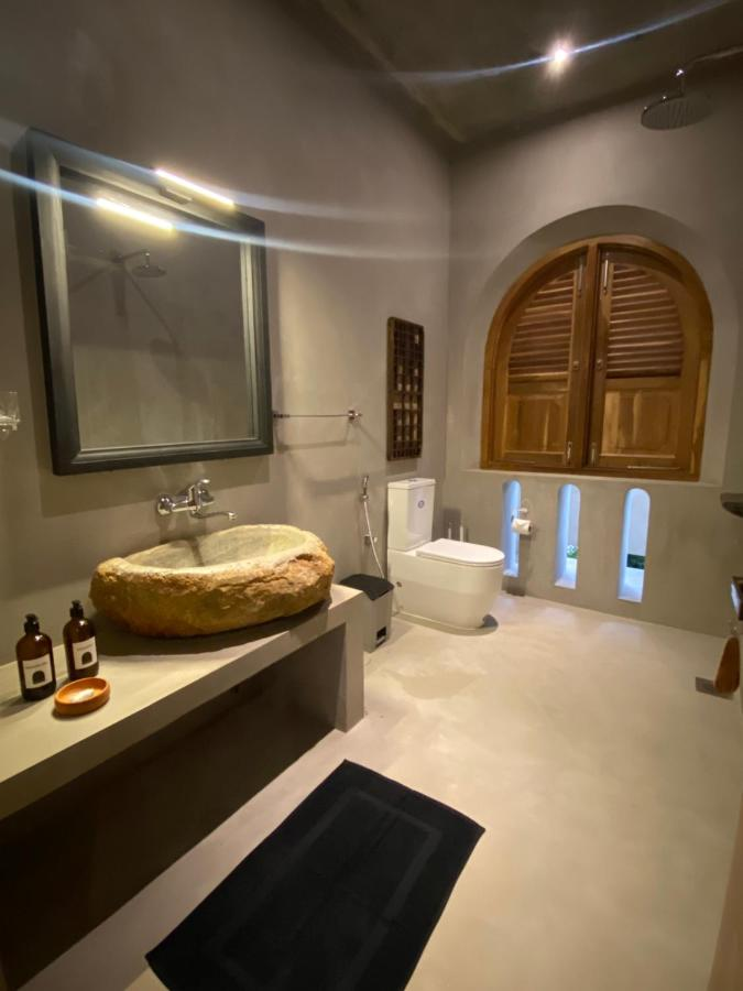 Room feature 3
